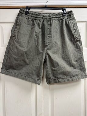 The Stronghold Los Angeles Loose Shorts Olive Green Herringbone Medium